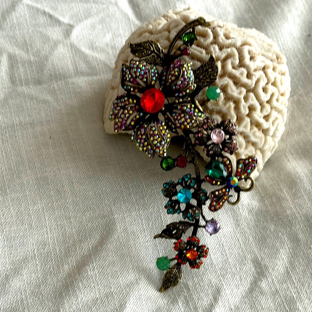 Gorgeous Exciting Large Statement Brooch - image 1